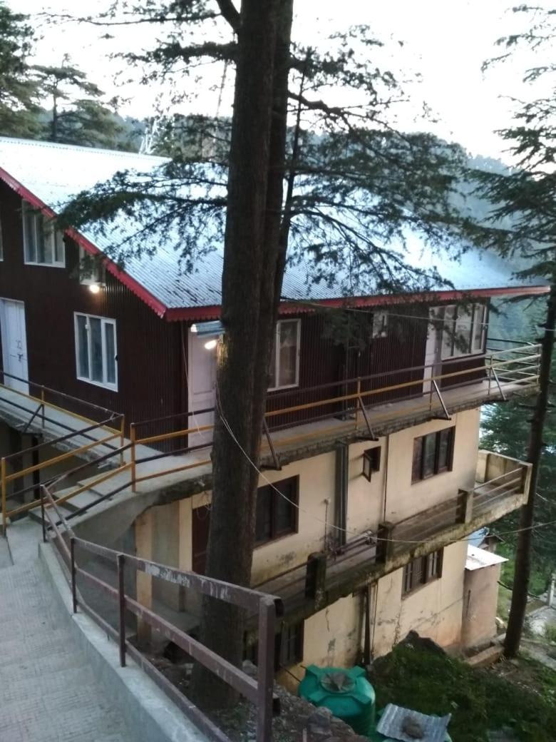 Huts Hotel Patnitop Exterior photo